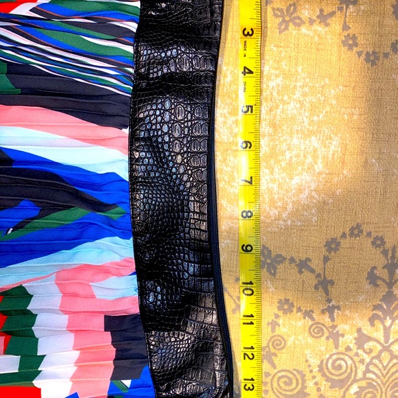 Blue Red Abstract Print Pleated Maxi Skirt Large - Picture 5 of 8